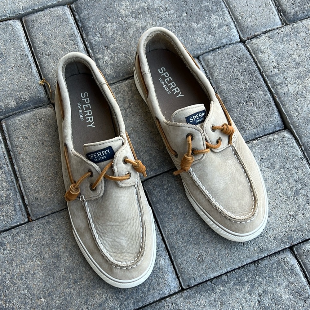 Sperry topsider 9